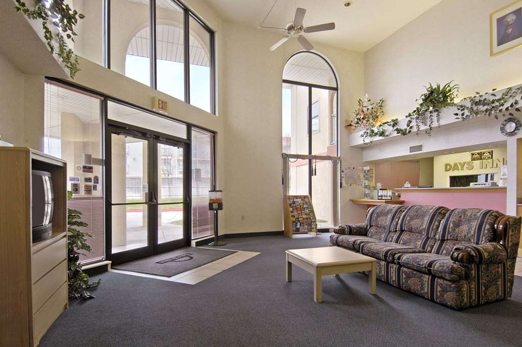 Days Inn By Wyndham Amarillo - Medical Center Interior photo